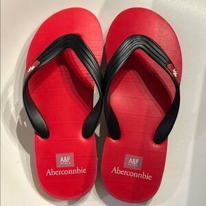 ✨NWOT ✨Abercrombie & Fitch Red and Black Sandals